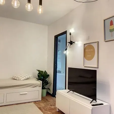 Ibiza -sublime Studio Place De La Trinite- Netflix Apartment